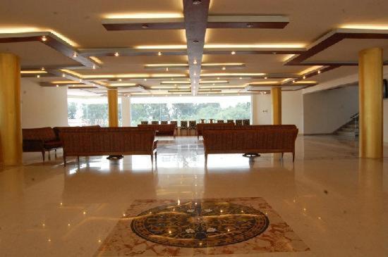 Pleasant Stay Kodai Hotel Pvt. Ltd. Kodaikanal Exteriör bild